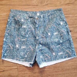 Graphic Cowgirl Print Jean Short, 27